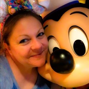 Meet your Posher, Lynella